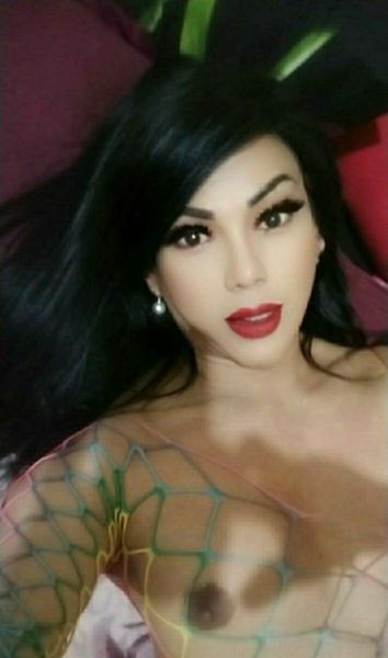 Escorts Trans TS Andini in Bali