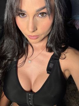 Juicy Alicia