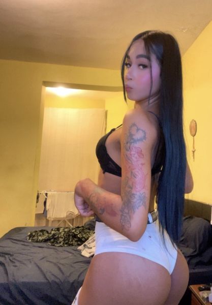 Hola soy victoria una chica  muy caliente juguetona te complazco muy bien 19 Años te sirven tragona pasiva 😍🥵🥵🥵🥵 complaciente solo personas solvente no Ando pendiente de conocer ah nadie Almenos que me pague para salir y conocernos mi tiempo vale ok muy Sociable 💋🥹