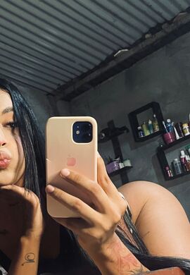 Lili Victoria