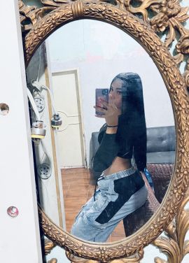 Lili Victoria 