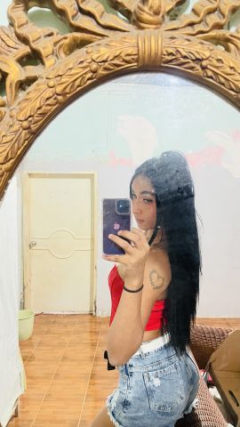Lili Victoria 