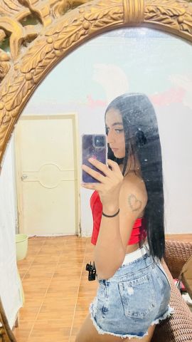 Lili Victoria 