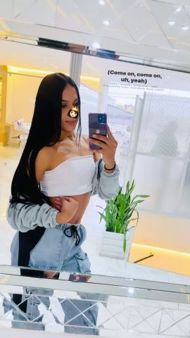 Lili Victoria 