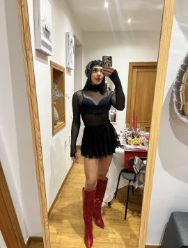 Marian Hot