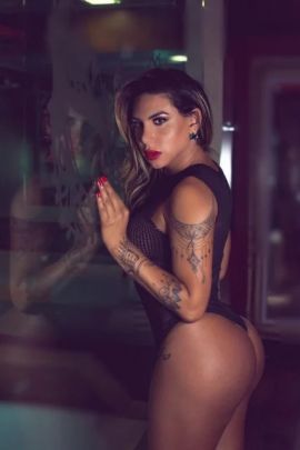 Nina Rich