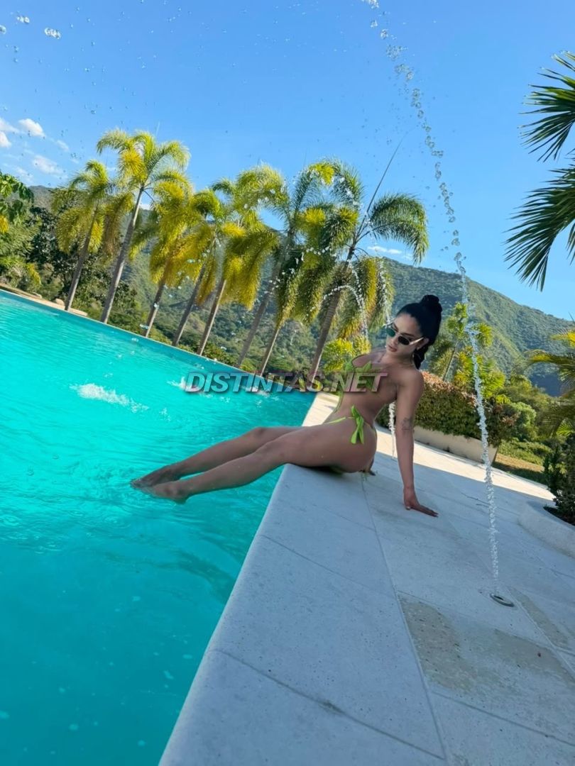Ashley Capri