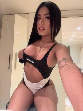 Ashley Capri