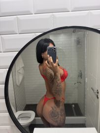 Zoe Milena
