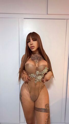 Victoria B.
