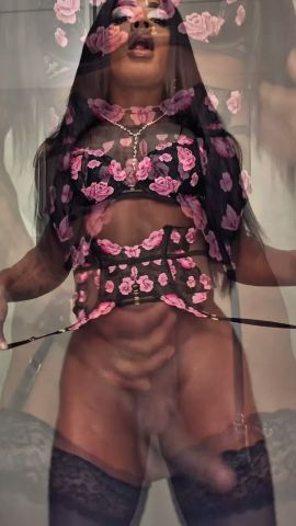 Amanda Black XXL
