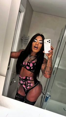 Amanda Black XXL