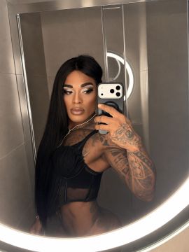 Amanda Black XXL