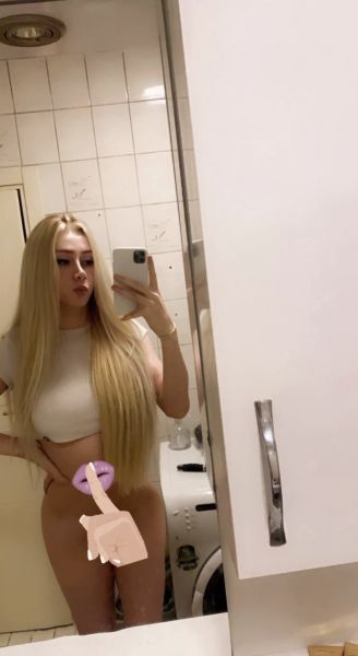 Trans eskortlar
 Ece Orlu 	 Istanbul