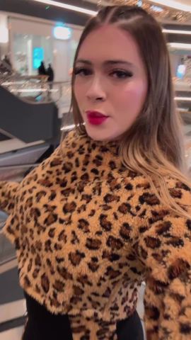 Sara Cute