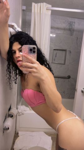 Flaquita Hot