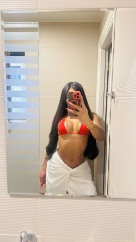 Kamilly Bella
