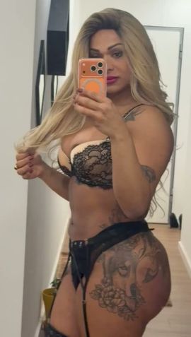 Paty Alves 