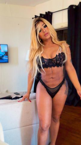 Paty Alves 