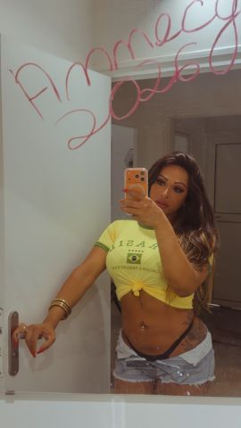 Paty Alves 