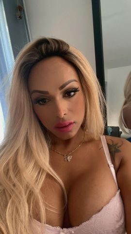 Paty Alves 