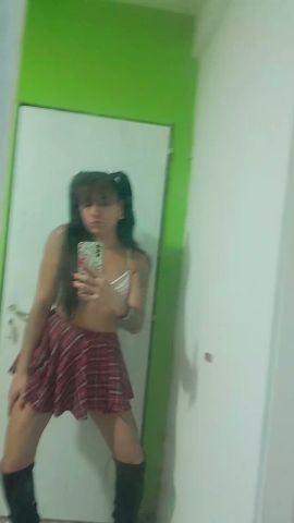 Ariana L