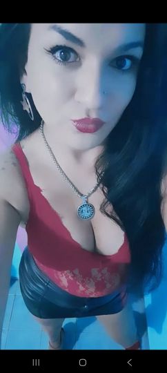 Ariana L