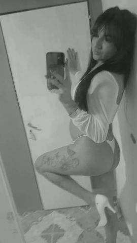 Ariana L