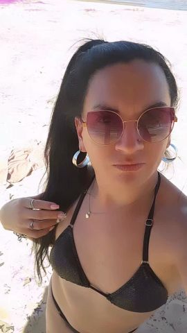 Ariana L