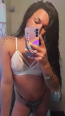 Ariana L