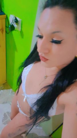 Ariana L