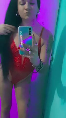 Ariana L