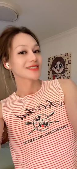Claudia Liz