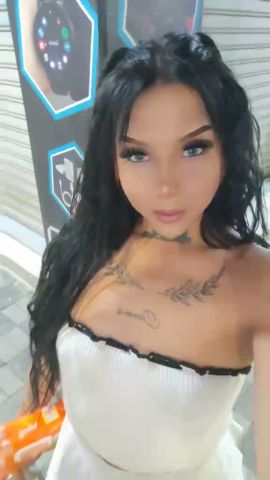 Mia