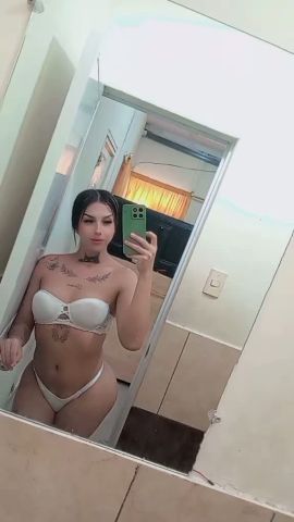 Mia