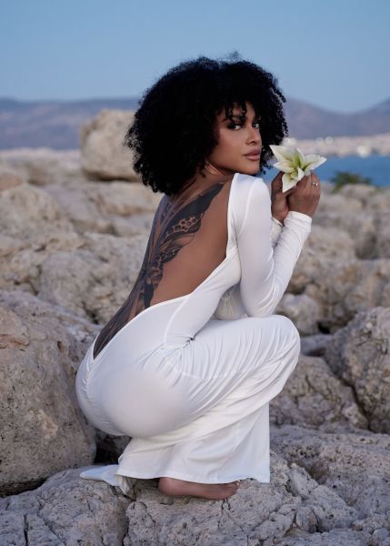 Hi, I'm Jade Bittencourt Brazilian. I'm just 22 years old and recently arrived in Athens, with 100% real and amateur photos.. I am the real mulata, with the color and beauty that only Brazilian women have, smooth skin and soft mouth, I will be waiting for you ,very delicate and feminine, but don't be fooled, I have a really nice 22cm cock. I am available for parties and lots of fun. Girlfriend style, I will always be clean and smelling good to better serve you. I will be waiting for her message. I have WhatsApp and Viber.

Γεια, είμαι ο Βραζιλιάνος Jade Bittencourt. Είμαι μόλις 22 χρονών και έφτασα πρόσφατα στην Αθήνα, με 100% αληθινές και ερασιτεχνικές φωτογραφίες. Είμαι η αληθινή mulata, με το χρώμα και την ομορφιά που έχουν μόνο οι Βραζιλιάνες, απαλό δέρμα και απαλό στόμα, θα σας περιμένω, πολύ ντελικάτη και θηλυκή, αλλά μην ξεγελιέστε, έχω πολύ ωραίο κόκορα 22 εκατοστών. Είμαι διαθέσιμος για πάρτι και πολλή διασκέδαση. Στυλ φιλενάδα, θα είμαι πάντα καθαρή και θα μυρίζω όμορφα για να σε εξυπηρετήσω καλύτερα. Θα περιμένω το μήνυμά της. Έχω WhatsApp και Viber.