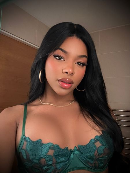 Escorts Trans Dara Oliveira in Battersea