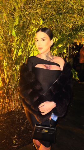 Rebecca Hot