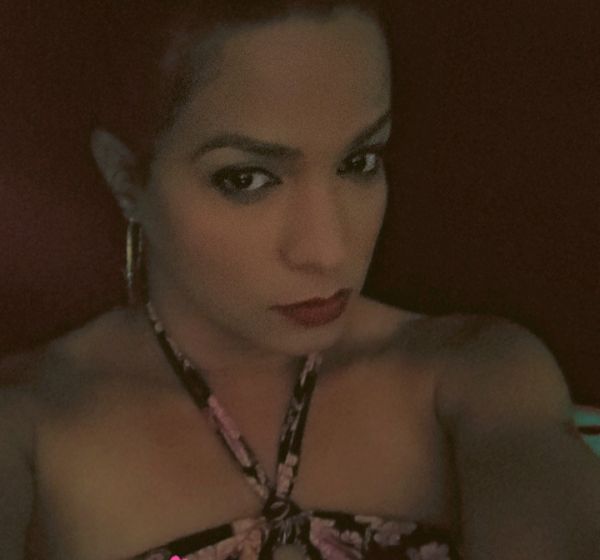 Nueva niña de lujo, te espero en mi departamento céntrico, con absoluta privacidad, dispuesta a complacer todas tus fantasías.

 

Soy completa, activa y pasiva y poseo un apetitoso juguete...