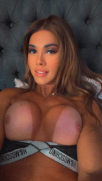 Appena arrivata in città!!!! Bellissima transex, corpo da modella, curato, forme sinuose, pelle soffice e vellutata... tutta da vivere.... 25enne, alta 1,75, con 22 buoni motivi per venirmi a trovare... A/P....adoro dominare.... Mi piace fare tutto sempre con calma, in totale relax.... Sarò la tua venere per i tuoi momenti alternativi con infinita passione e trasgressione.... Ricordati... Un minuto per trovarmi.... una vita per scordarmi... Non aspettare, chiamami!!!


Hi guys! I am a Brazilian transsexual with Portuguese nationality. I'm a complete pretty woman! I am active and passive my best piece has 21 cm. I love the art of domination. totally liberal! Fitness and tattooed body. With me you will always have a lot of fun! Always clean and discreet place.
kisses
