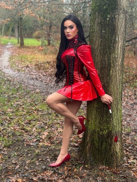 Bienvenue sur mon profil, je m'appelle Luna, une belle femme trans brésilienne de 21ans 1,68 68 kg DOTÉE 23cm GROSSE. 
   🍼💦 beaucoup de sperme pour toi 🤤
✅bien active 23cm🍆
✅Domination
✅Bisous
✅Godes
✅beaucoup de sperme 🔥💦
✅Felation Nature
✅Massages relaxants 
✅Massage érotique 
✅Masturba 
✅69 
✅humiliation  
✅Toutes les positions sexuelles 
✅Caresses  
✅Gorge Profonde 
✅Féminisation 
✅Déplacé
✅Poppers 
✅GFE AUSSI 💝
 INSTAGRAM @Luna_valognes
   Paiements en espèce ✅/ Carte✅  /Transfert instantané✅

               (Prix   non négociable)

                   🍼💦🍼💦🍼💦 

Je suis disponible pour recevoir dans mon apartment privé.