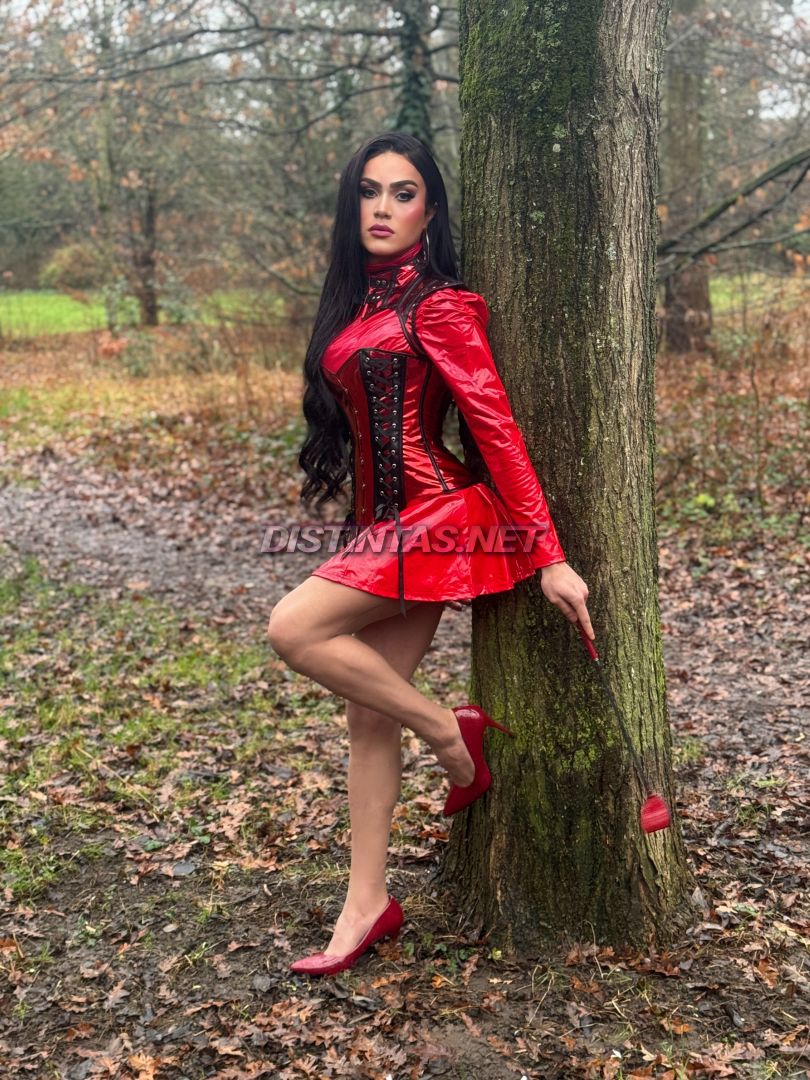 Luna Dominatrice 