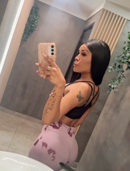Hola amorr soy una Morocha super femenina de tam solo 26 añitos tal cual a las fotos... Tengo mi propio dpto súper discreto,súper cómodo y muy limpio.  Soy activa y pasiva según tus preferencias el servicio es onda novios. Veni relájate y la vamos a pasar super ❤