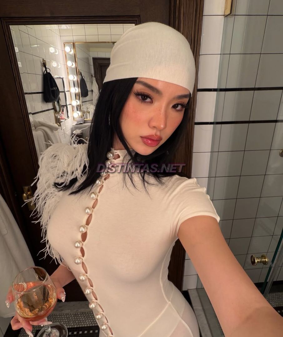 Shemale Maya