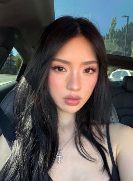 Shemale Maya
