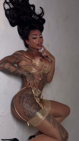 Mirella Doll