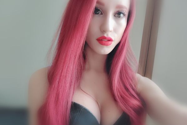 ✨✨Sobre Mi
Soy mujer trans, pasiva ,arrecha me encanta los encuentros.me gusta besar todo depende del aseo personal 
morbo , que me des pene en todas las poses ,hacerte un buen sexo oral ,ven y pasamos un buen momento juntos , para tu gusto también hago domicilios o motel ,manejo video llamada y venta de contenido,quedó atenta , 🔥❣️