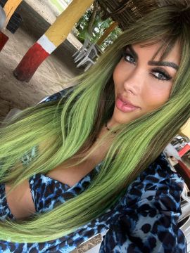 Lizzy laynez 