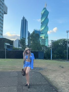 Lizzy laynez 