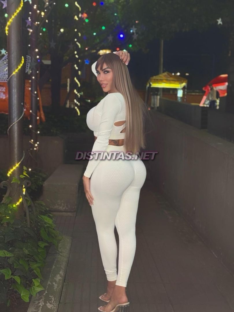 Lizzy laynez 
